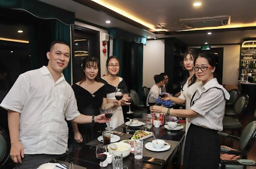 Bữa tiệc ý nghĩa và gắn kết
